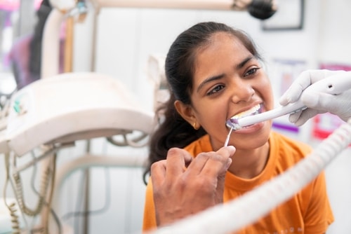 Exámenes y limpiezas dentales de rutina en Colorado Springs Examen dental
